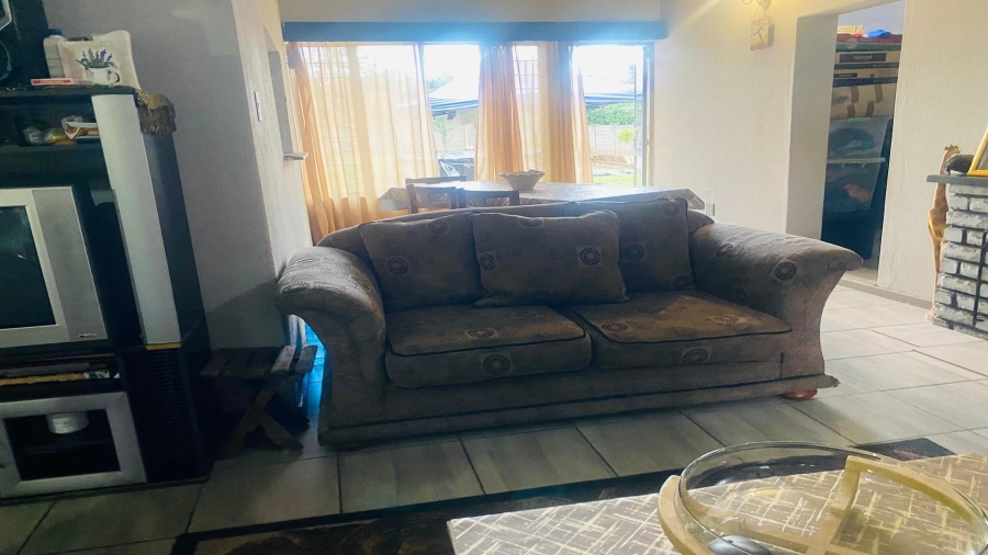 3 Bedroom Property for Sale in Vaalpark Free State